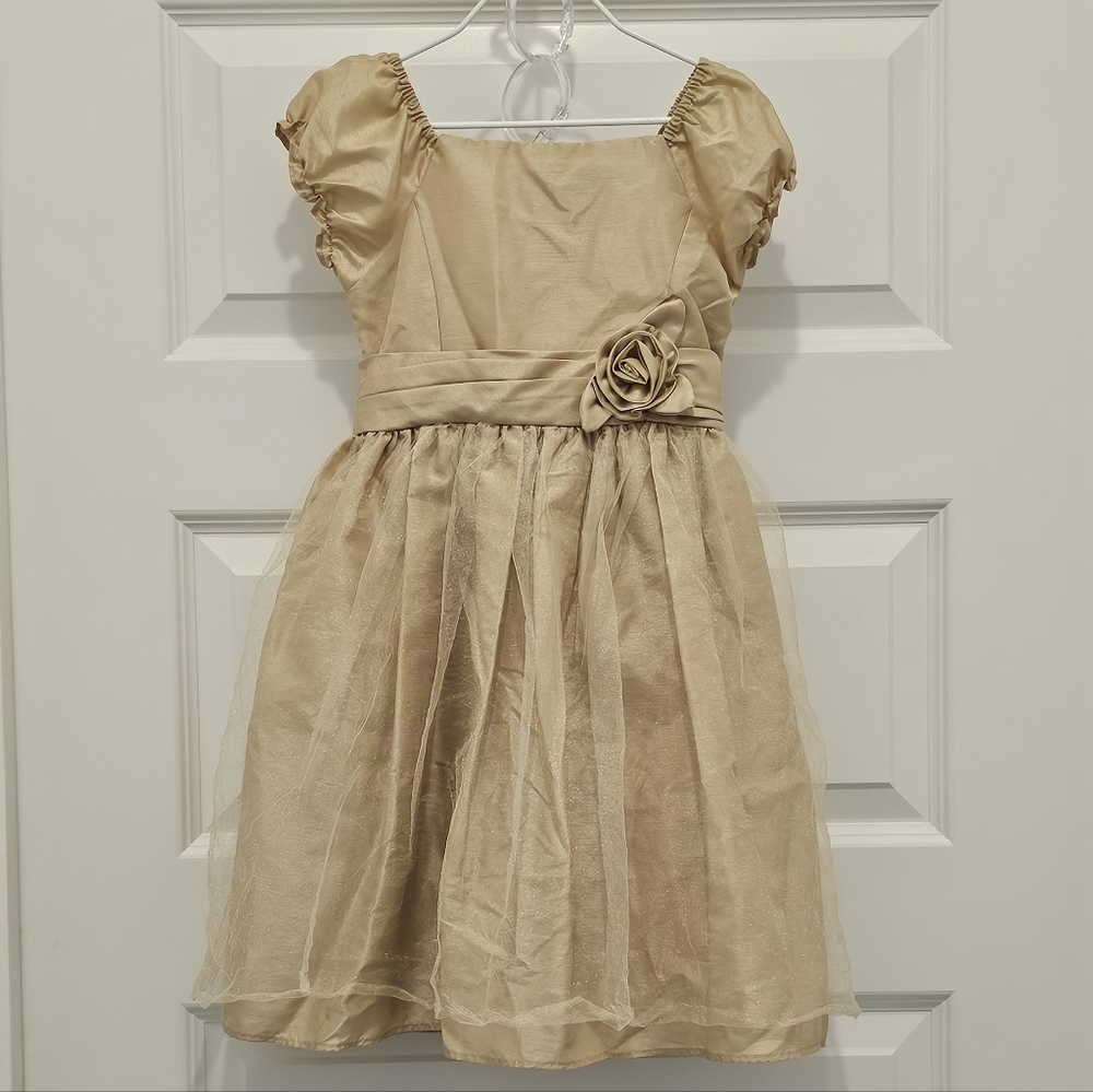 George Cream Kids Formal Dress with Rosette, EUC, Size 6X